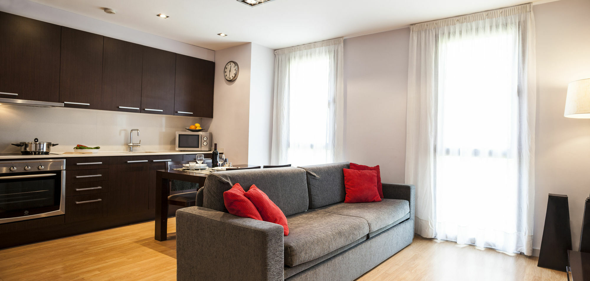 Short Stay Group Camp Nou Serviced Apartments Barcellona Esterno foto