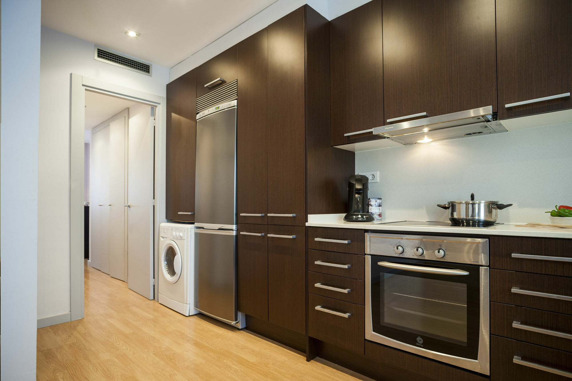 Short Stay Group Camp Nou Serviced Apartments Barcellona Esterno foto